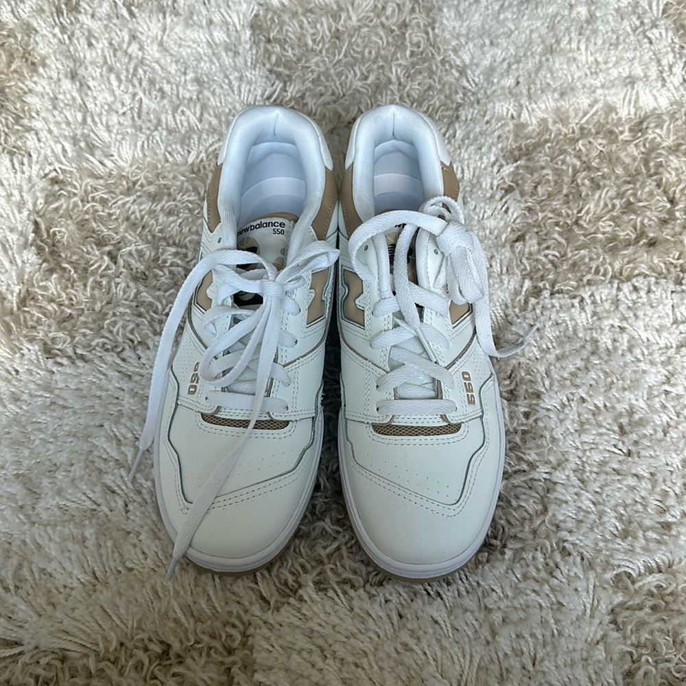 BRAND NEW New Balance 550s